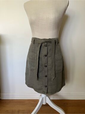 C&C California Olive Button-Front Skirt with Tie Waist